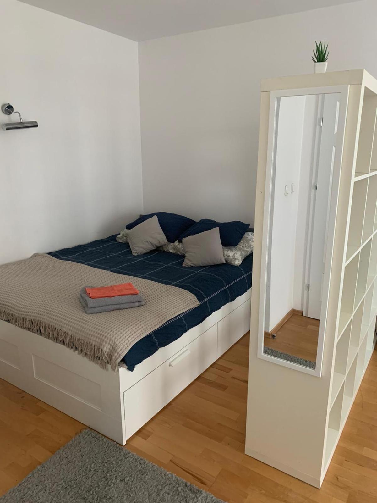 Apartament Francuska Pokoje Rooms Varsovia Exterior foto